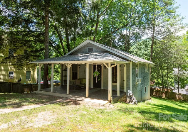 4th image of 14 Border St, Black Mountain, NC 28711 | MLS# 4392879