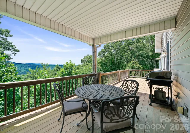 4th image of 67 Ashefield Ct, Hendersonville, NC 28791 | MLS# 4392880