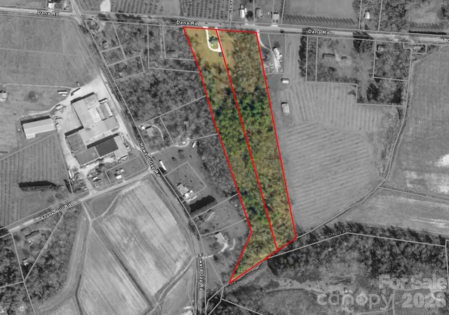 4th image of 1230 Dana Rd, Hendersonville, NC 28792 | MLS# 4392885