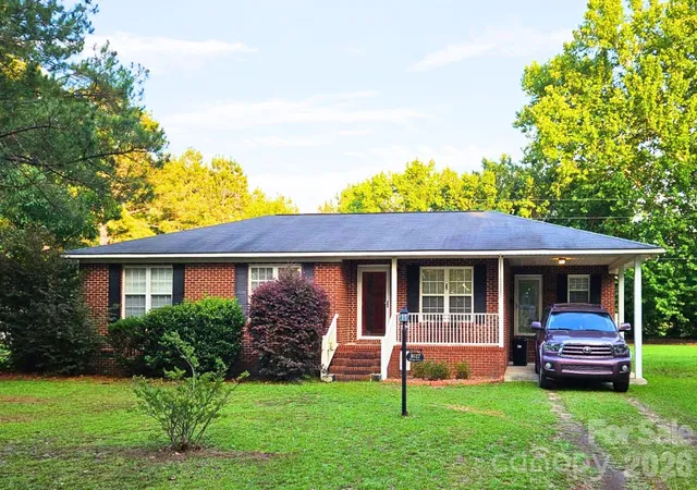Homes for sale in Hartsville, SC | 1617 Shampy Dr #A, Hartsville, SC 29550 | MLS# 4392914