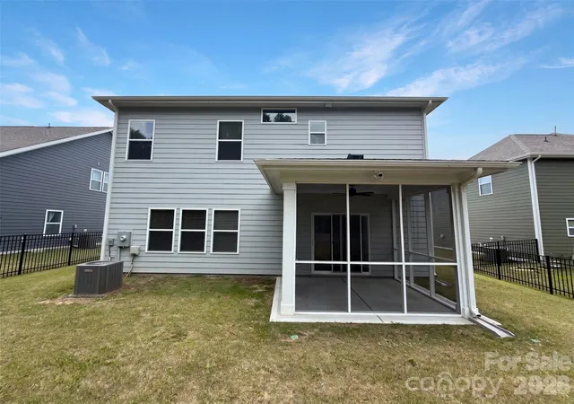 Photo 4 of Single family home for sale at 1217 Black Walnut St, Monroe, NC 28112 | MLS# 4392938 | Listing updated on 2026-09-22