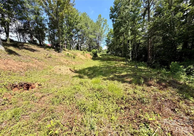 1st image of 12 Willow Knoll Dr, Weaverville, NC 28787 | MLS# 4392943