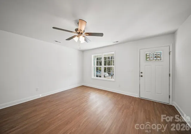 Photo 3 of Single family home for sale at 1129 Kenly St, Salisbury, NC 28144 | MLS# 4392992 | Listing updated on 2026-10-27