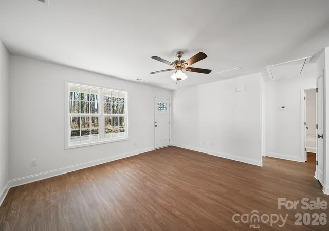 Photo 4 of Single family home for sale at 1129 Kenly St, Salisbury, NC 28144 | MLS# 4392992 | Listing updated on 2026-10-27