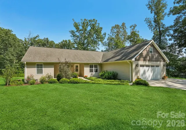 Photo 2 of Single family home for sale at 1555 Riverview Rd, Lincolnton, NC 28092 | MLS# 4392993 | Listing updated on 2026-08-17