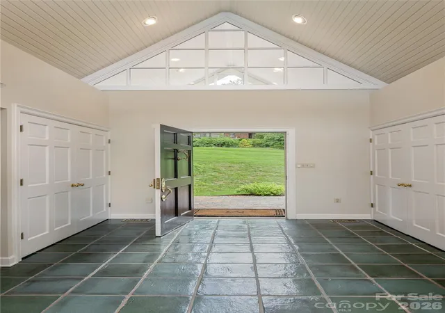 Photo 3 of Single family home for sale at 20 Inglewood Rd, Asheville, NC 28804 | MLS# 4392997 | Listing updated on 2026-07-28