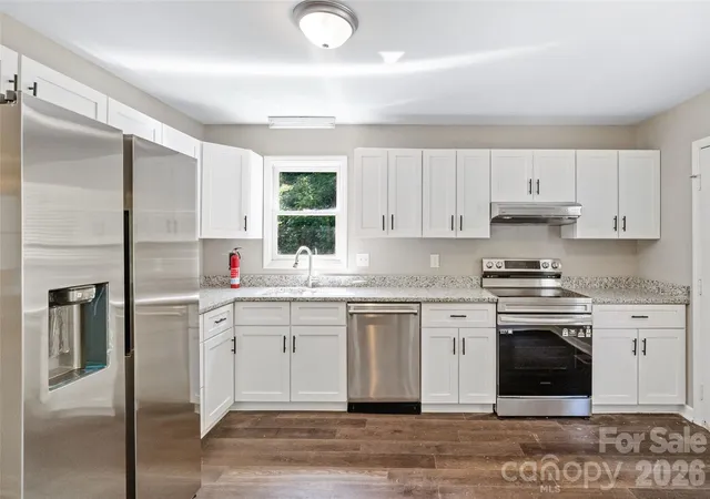Photo 1 of Single family home for sale at 5516 Ilford St, Charlotte, NC 28215 | MLS# 4393005 | Listing updated on 2026-09-01