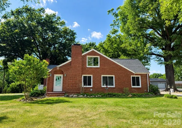 3rd image of 307 E 2nd Street, Oakboro, NC 28129 | MLS# 4393015