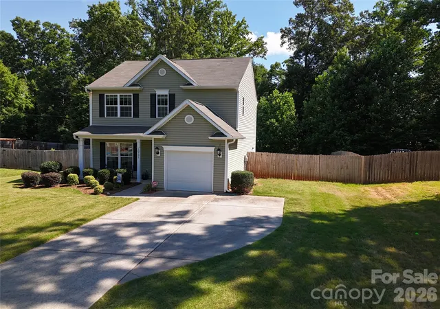 Homes for sale in Matthews, NC | 10731 Forest Dr, Matthews, NC 28105 | MLS# 4393016