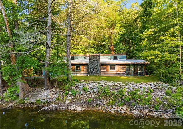 Homes for sale in Nebo, NC | 1878 Linville River Rd, Nebo, NC 28761 | MLS# 4393017