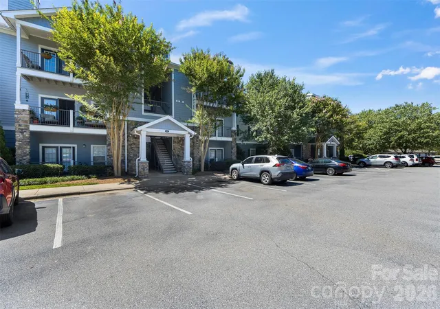 2nd image of 100 Vista Lake Dr #3, Candler, NC 28715 | MLS# 4393023