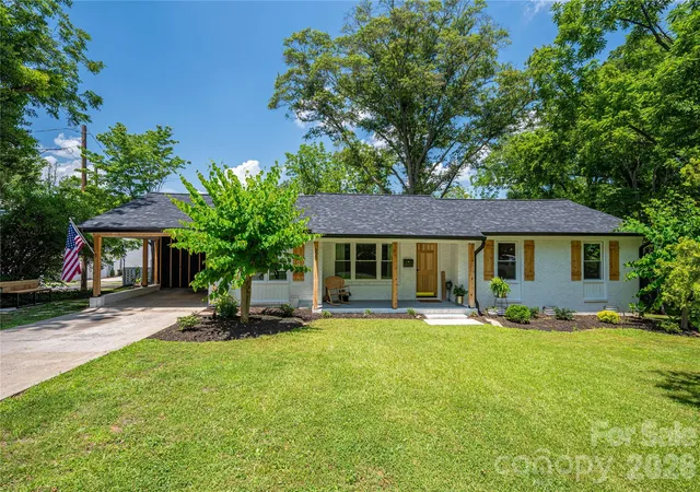 1st image of 220 Lackey St, Kings Mountain, NC 28086 | MLS# 4393044