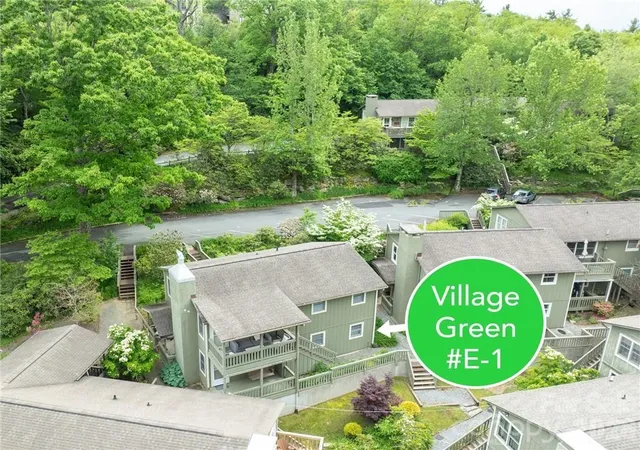 Photo 3 of Condo for sale at 202 Village Green Rd, Blowing Rock, NC 28605 | MLS# 4393048 | Listing updated on 2026-09-23