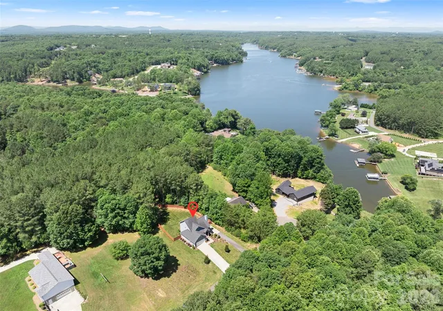 Homes for sale in Granite Falls, NC | 7015 Waterfront Pl, Granite Falls, NC 28630 | MLS# 4393135