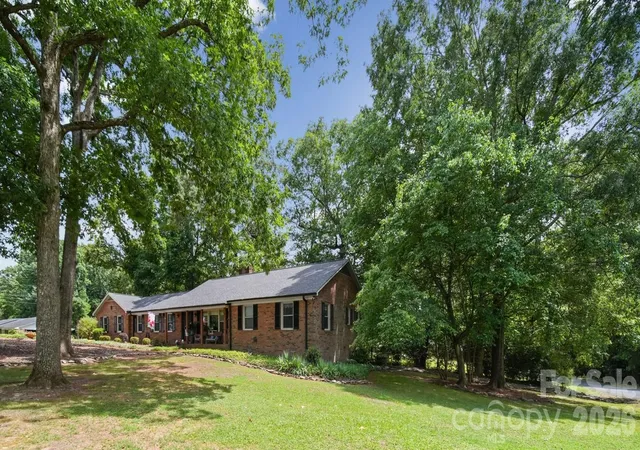 Homes for sale in Albemarle, NC | 33610 Aaron Rd, Albemarle, NC 28001 | MLS# 4393136