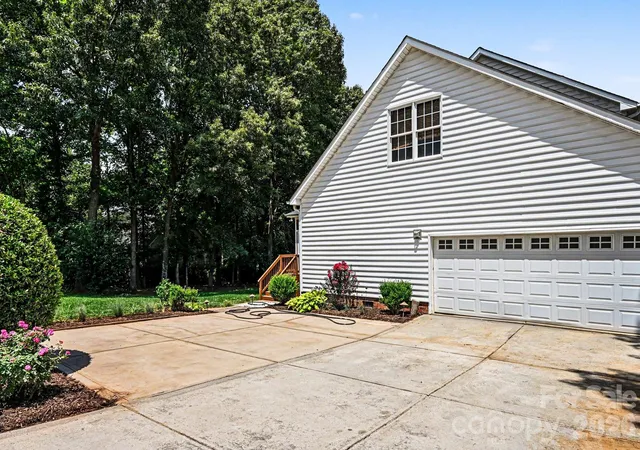 27th image of 10403 Persimmon Creek Dr, Mint Hill, NC 28227 | MLS# 4393155