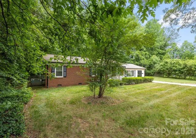 Homes for sale in Dallas, NC | 611 W Lewis St, Dallas, NC 28034 | MLS# 4393178