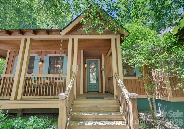 Photo 2 of Single family home for sale at 112 Boulder Crk Ln, Tuckasegee, NC 28783 | MLS# 4393187 | Listing updated on 2026-06-16