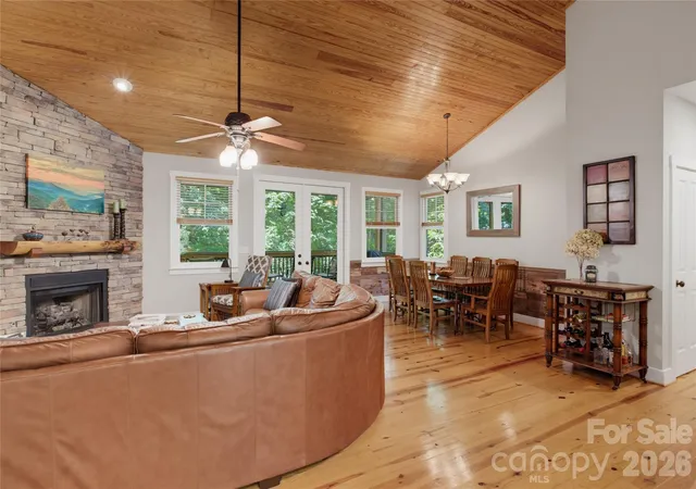Photo 4 of Single family home for sale at 112 Boulder Crk Ln, Tuckasegee, NC 28783 | MLS# 4393187 | Listing updated on 2026-06-16