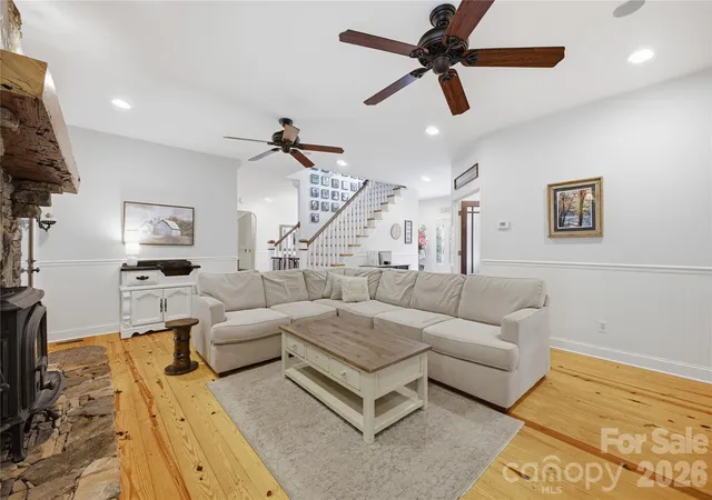 Photo 4 of Single family home for sale at 227 Black Bear Cvs, Clyde, NC 28721 | MLS# 4393191 | Listing updated on 2026-09-22