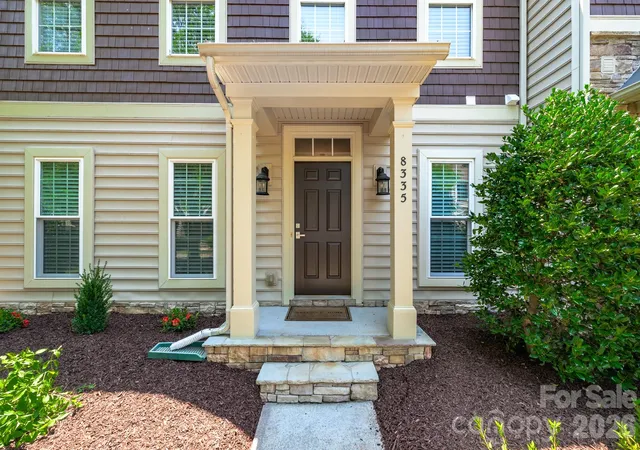 2nd image of 8335 Viewpoint Ln, Cornelius, NC 28031 | MLS# 4393195