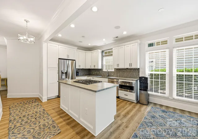 Photo 3 of Townhouse for sale at 8335 Viewpoint Ln, Cornelius, NC 28031 | MLS# 4393195 | Listing updated on 2026-08-23
