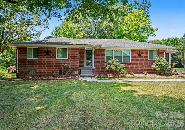 2nd image of 3800 Centergrove Rd, Concord, NC 28025 | MLS# 4393204