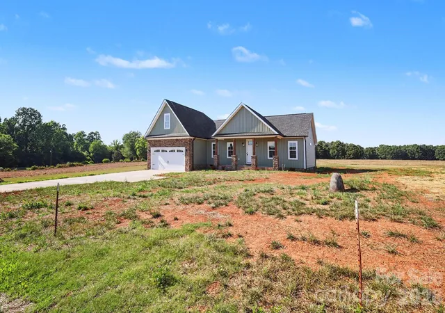 Photo 3 of Sale Pending at 190 Goodnight Rd, Salisbury, NC 28147 | MLS# 4393207 | Listing updated on 2026-08-20