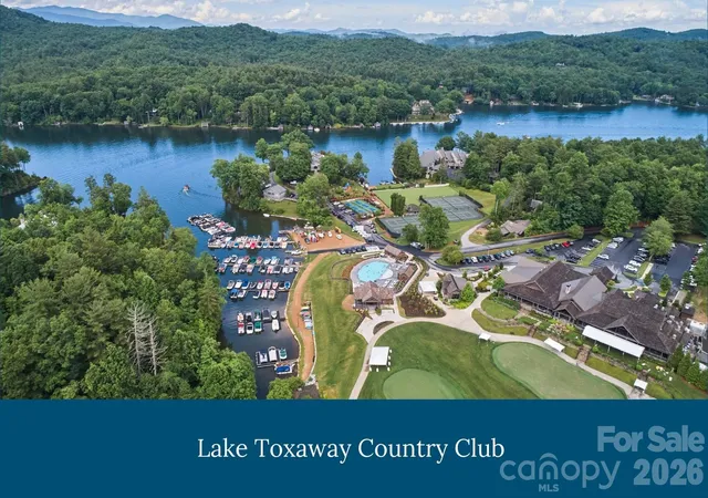Homes for sale in Lake Toxaway, NC | 522 Toxaway Ct, Lake Toxaway, NC 28747 | MLS# 4393237