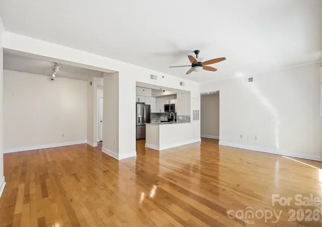 Photo 1 of Condo for sale at 1315 East Blvd #411, Charlotte, NC 28203 | MLS# 4393243 | Listing updated on 2026-09-21