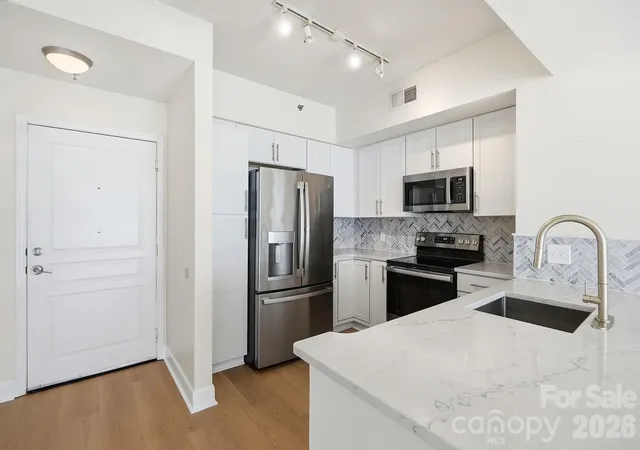 Condo for sale at 1315 East Blvd #411, Charlotte, NC 28203 | MLS# 4393243