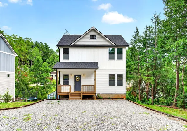 Homes for sale in Black Mountain, NC | 88 Walker St, Black Mountain, NC 28711 | MLS# 4393259