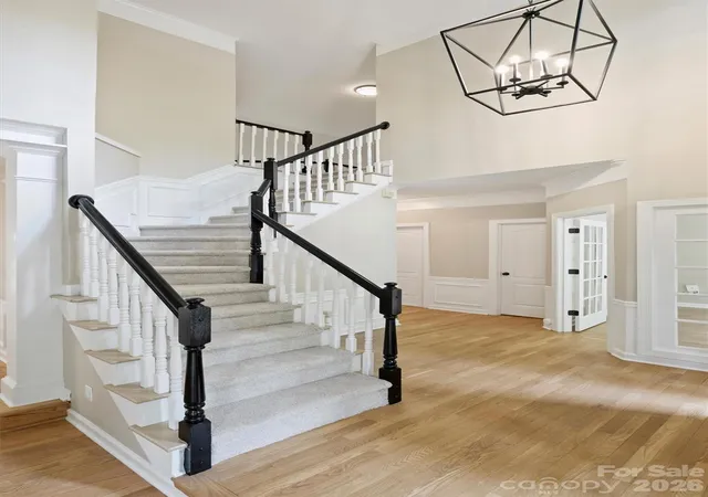Photo 3 of Single family home for sale at 5317 Fairvista Dr, Charlotte, NC 28269 | MLS# 4393262 | Listing updated on 2026-08-11