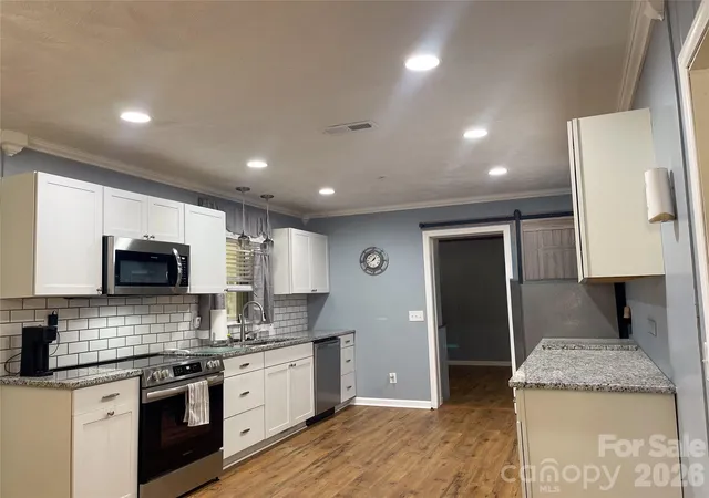 Photo 4 of Single family home for sale at 14 Hamden Cir, Cheraw, SC 29520 | MLS# 4393268 | Listing updated on 2026-08-15