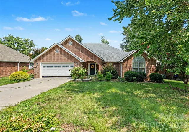 2nd image of 1318 Crown Ridge Dr, Fort Mill, SC 29708 | MLS# 4393274