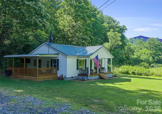 3rd image of 232 Langford Branch Rd, Burnsville, NC 28714 | MLS# 4393285