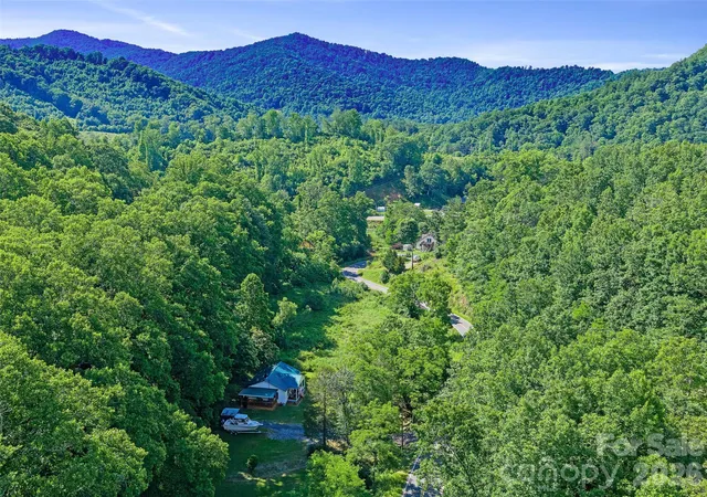 27th image of 232 Langford Branch Rd, Burnsville, NC 28714 | MLS# 4393285