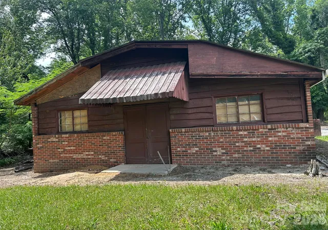 Photo 3 of Land for sale at 3177 Haywood Rd, Hendersonville, NC 28791 | MLS# 4393314 | Listing updated on 2026-06-14