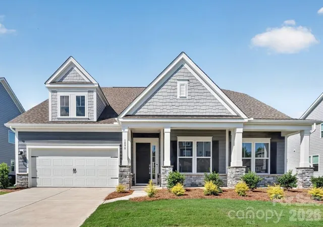 Homes for sale in Indian Land, SC | 1098 Sugar Creek Rd, Indian Land, SC 29707 | MLS# 4393327