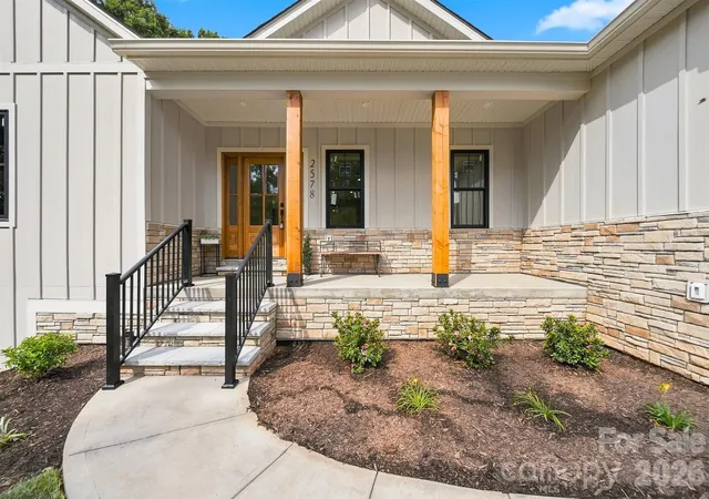 Photo 3 of Single family home for sale at 2578 Polo Ln, Maiden, NC 28650 | MLS# 4393330 | Listing updated on 2026-09-21