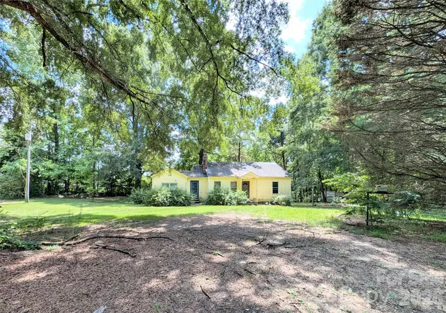 Homes for sale in Cherryville, NC | 204 Brown Waterson Rd, Cherryville, NC 28021 | MLS# 4393377