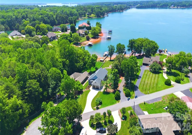 Photo 1 of Single family home for sale at 4293 Harbor Ln, Sherrills Ford, NC 28673 | MLS# 4393403 | Listing updated on 2026-08-20