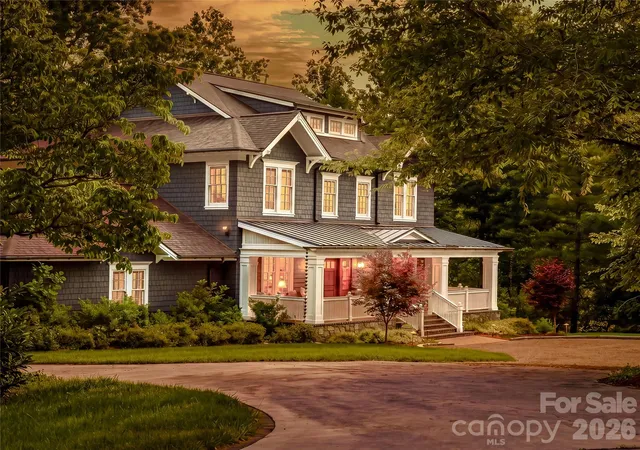 Photo 3 of Single family home for sale at 1 Cedar Chine Dr, Asheville, NC 28803 | MLS# 4393411 | Listing updated on 2026-10-05