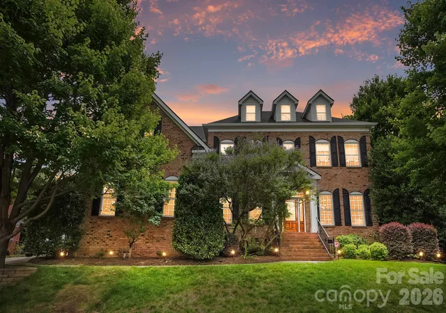 Photo 3 of Mansion for sale at 507 Five Leaf Ln, Waxhaw, NC 28173 | MLS# 4393433 | Listing updated on 2026-10-04