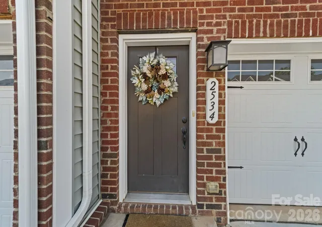 Photo 3 of Townhouse for sale at 2534 Grantham Pl Dr, Fort Mill, SC 29715 | MLS# 4393434 | Listing updated on 2026-08-01