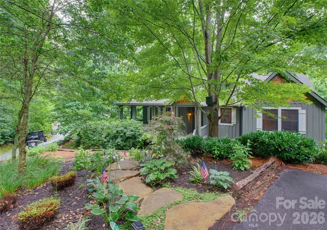 Photo 1 of Single family home for sale at 298 Hedgewood Dr, Tuckasegee, NC 28783 | MLS# 4393435 | Listing updated on 2026-08-24