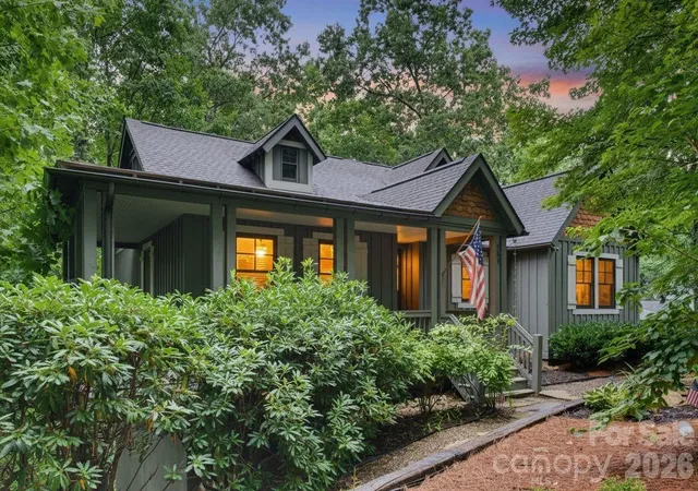 Photo 5 of Single family home for sale at 298 Hedgewood Dr, Tuckasegee, NC 28783 | MLS# 4393435 | Listing updated on 2026-08-24