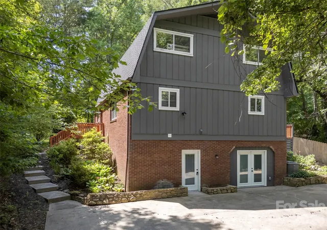 2nd image of 3276 Howard Gap Rd, Hendersonville, NC 28792 | MLS# 4393443