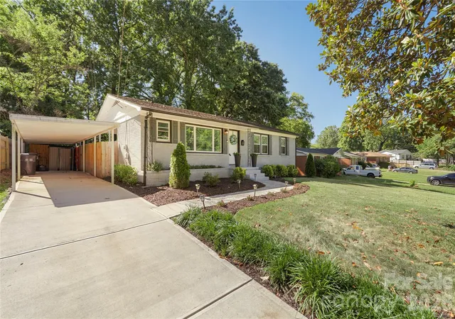 Photo 3 of Single family home for sale at 3629 Sargeant Dr, Charlotte, NC 28217 | MLS# 4393452 | Listing updated on 2026-07-22