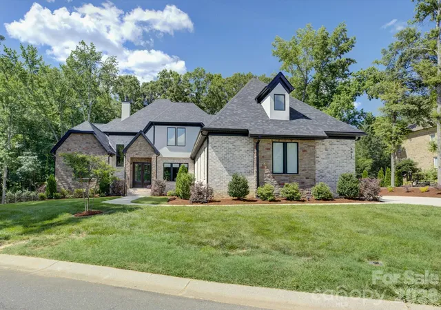 Homes for sale in Waxhaw, NC | 1016 Sherringham Wy, Waxhaw, NC 28173 | MLS# 4393458